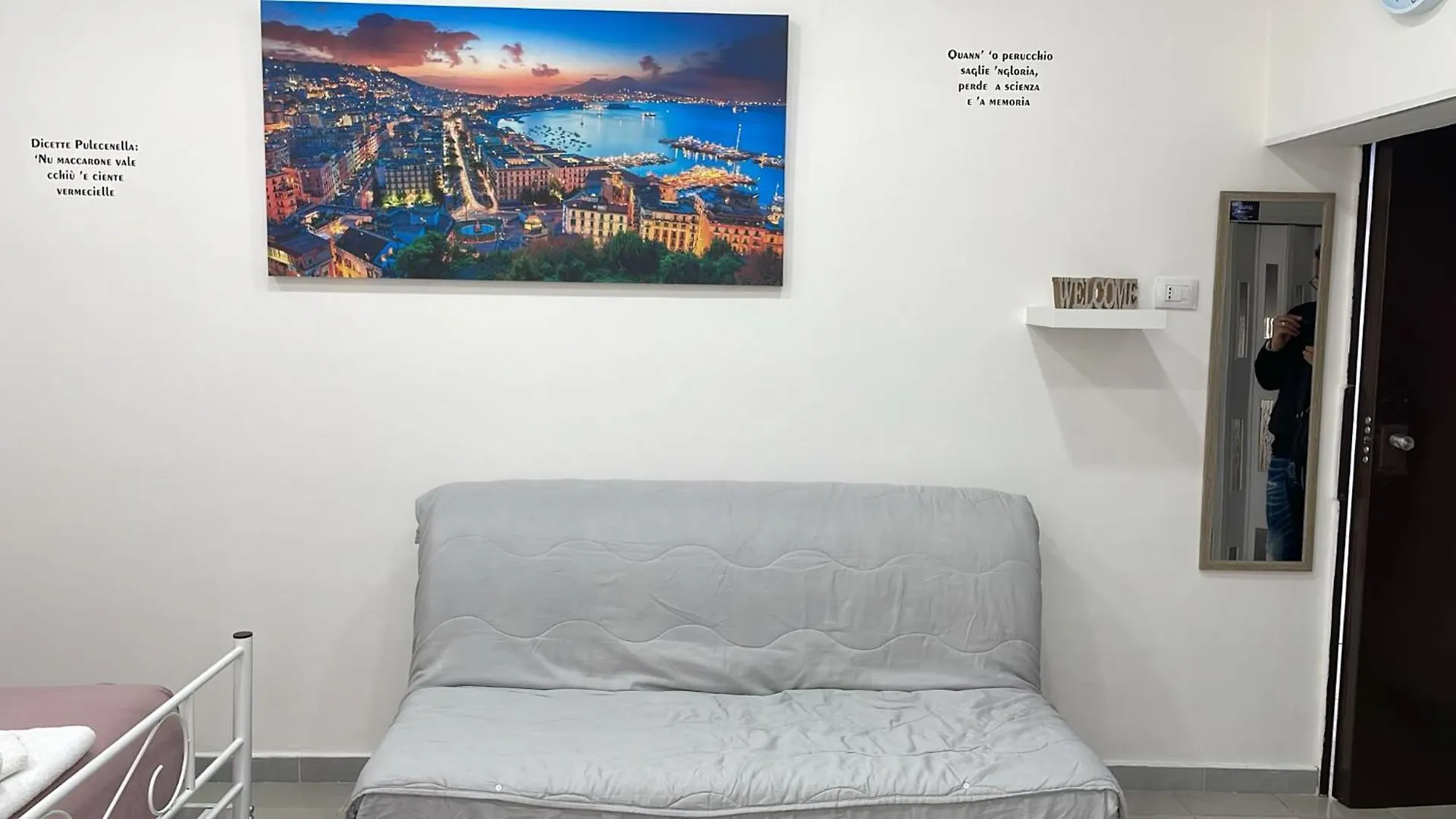 Una Notte A Napoli إيطاليا